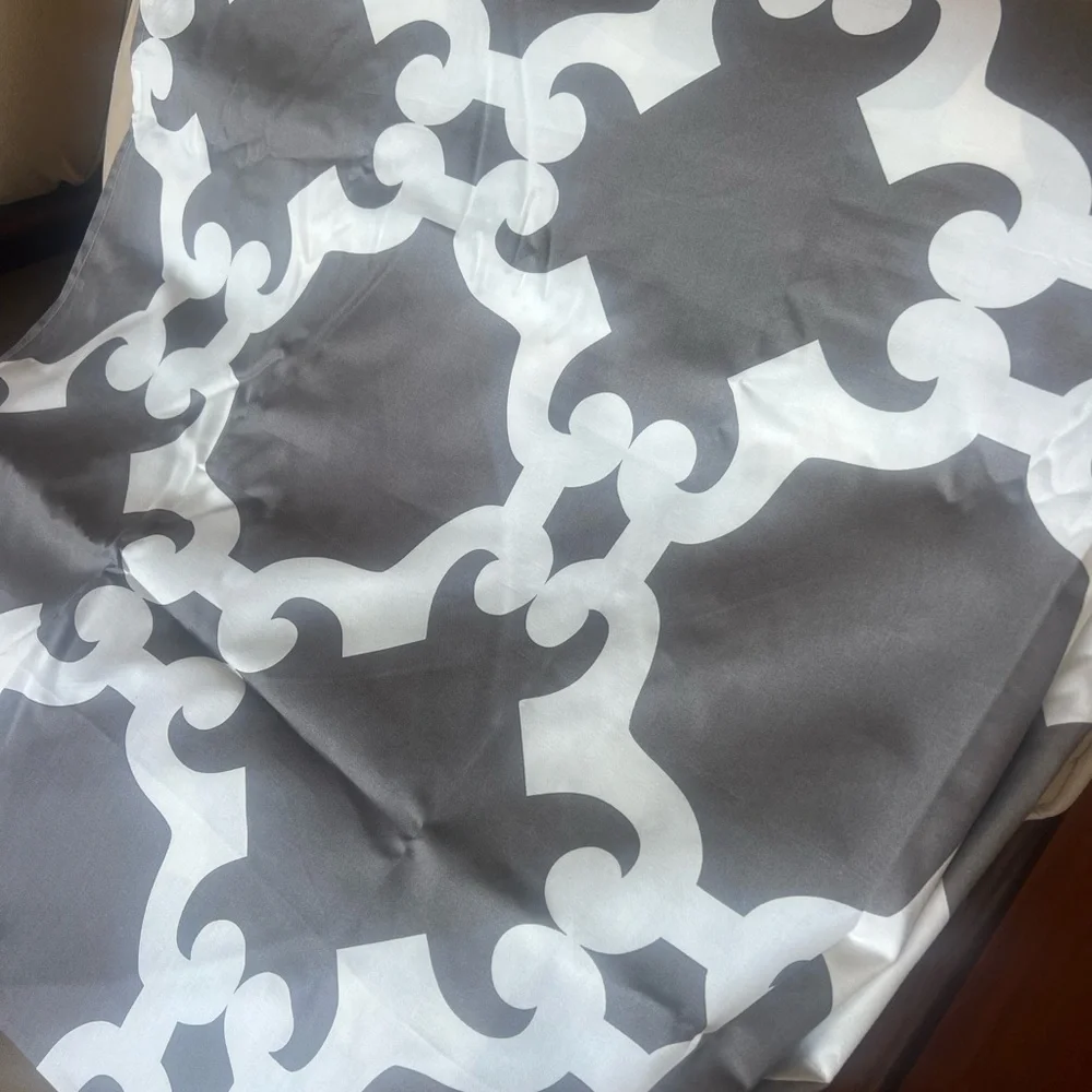 Z Gallerie Montecito Drapery Panel in Grey and White Scroll